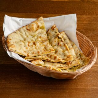 KEEMA NAAN